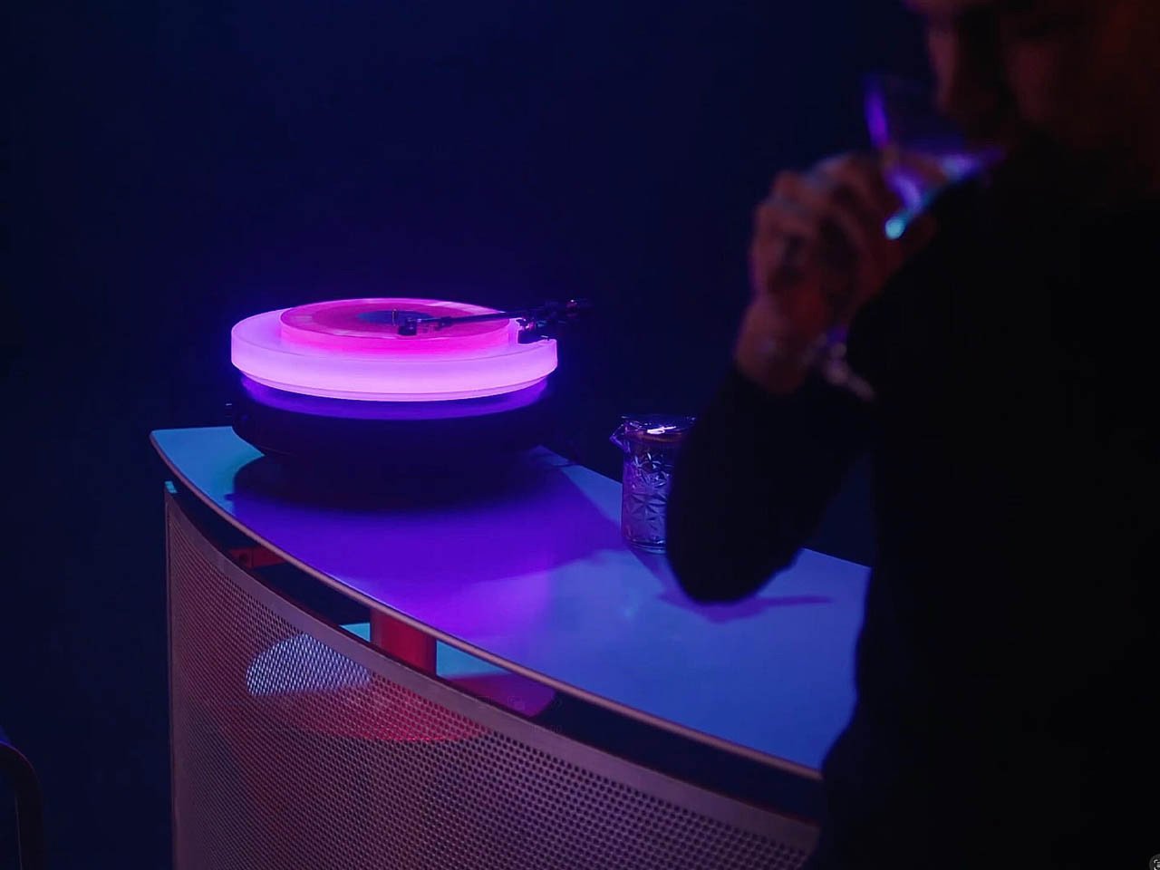 1752236267 586 Top 5 Turntables Guaranteed to Elevate Your Vinyl Experience The - plare.