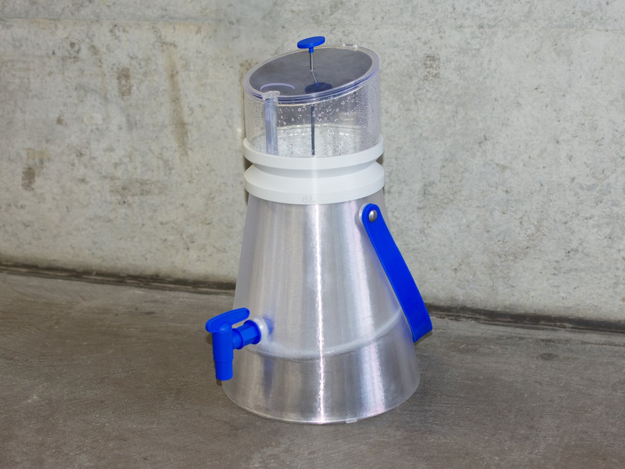 1752254531 108 Decouvrez le Distributeur dEau Portable qui Transforme lAir en Eau - plare.