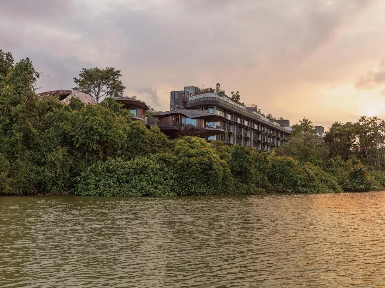 1752278857 631 Decouvrez le Premier Resort Regeneratif de Singapour La Revolution - plare.