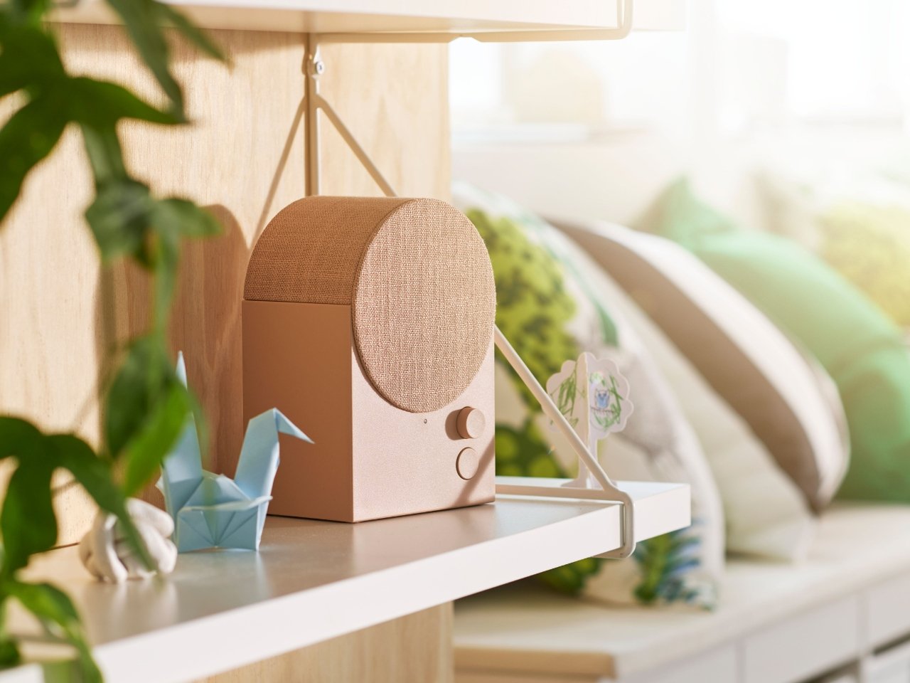 1752429685 646 Decouvrez les nouveaux haut parleurs Bluetooth eco responsables et tendance dIKEA avec - plare.