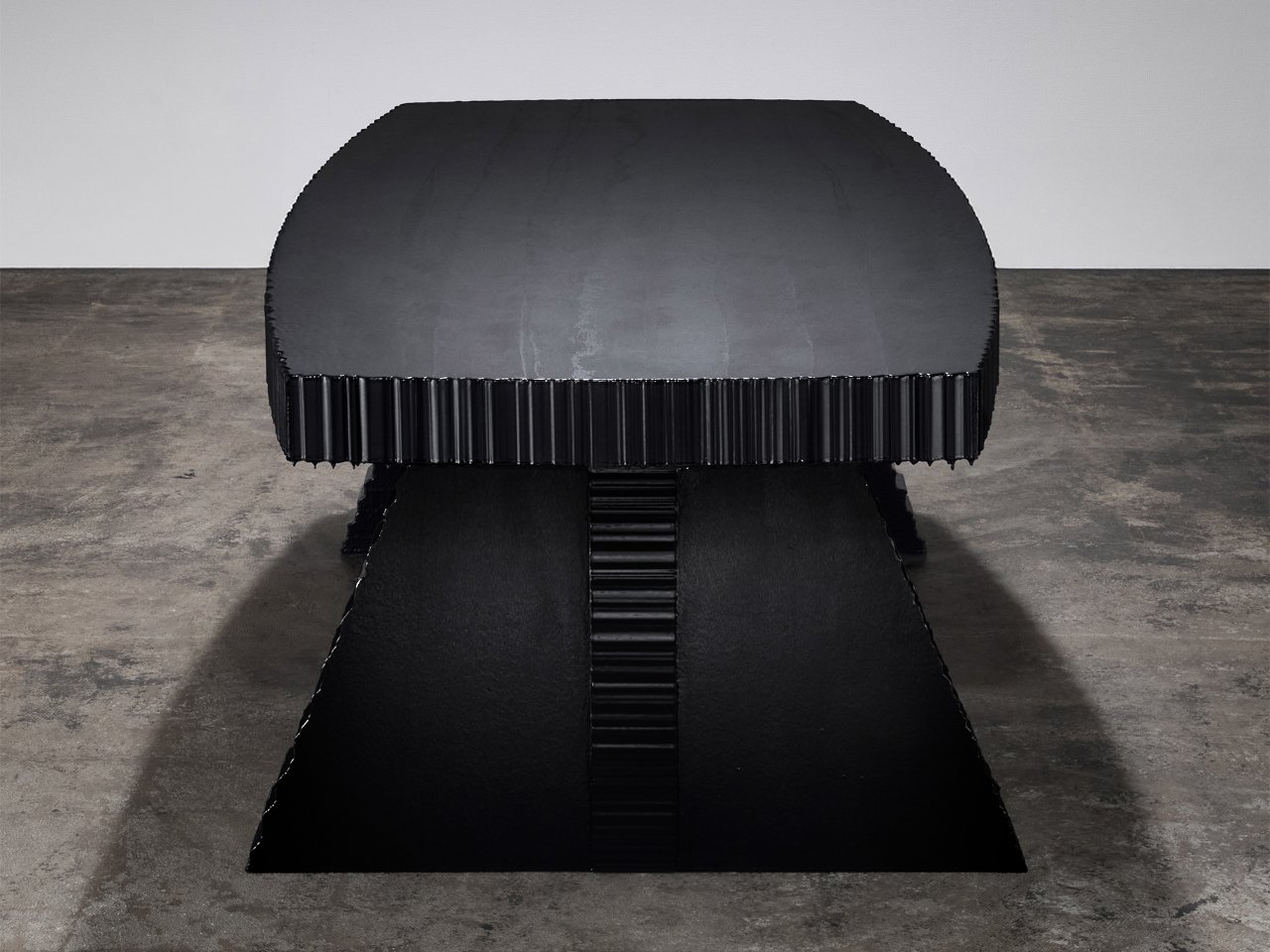 1752501657 527 Decouvrez Comment la Table VNTA de Yuta Takahashi Transforme le - plare.