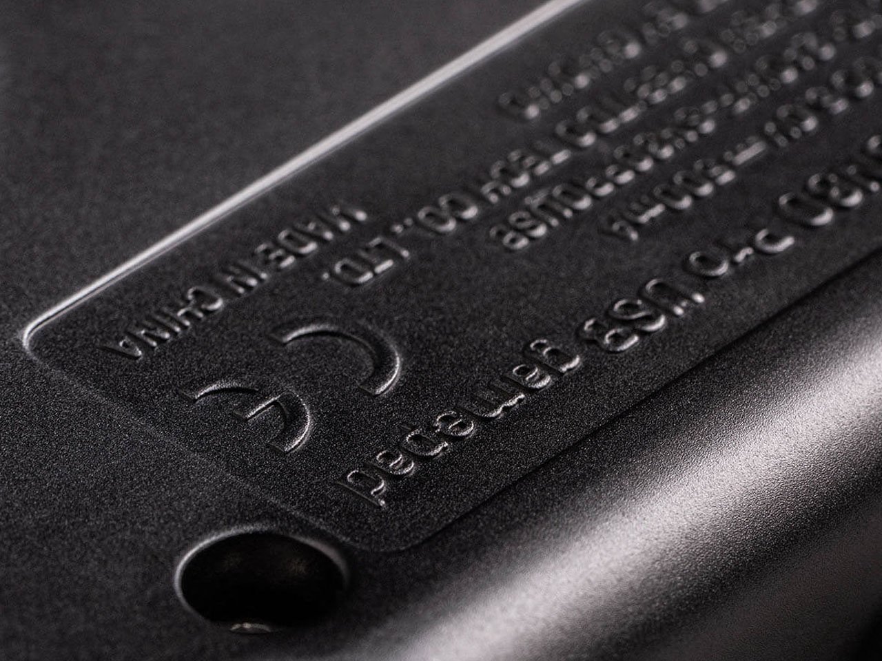 1752504191 220 Decouvrez le controleur 8BitDo SN30 Pro Space Gray Edition - plare.