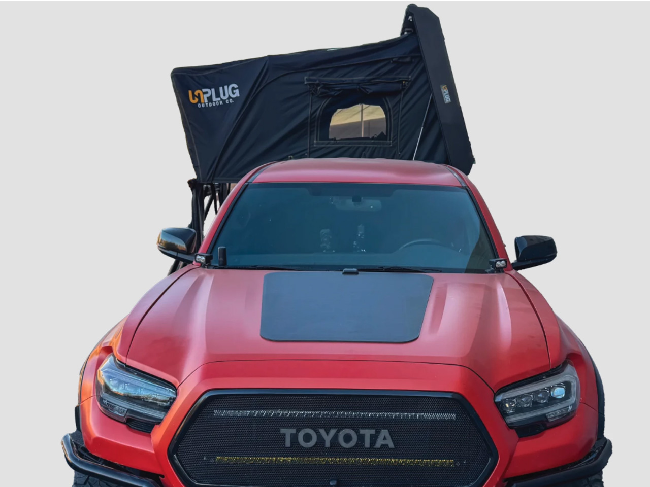 1752527822 123 Decouvrez le Pickup Topper avec Tente de Toit Integree - plare.