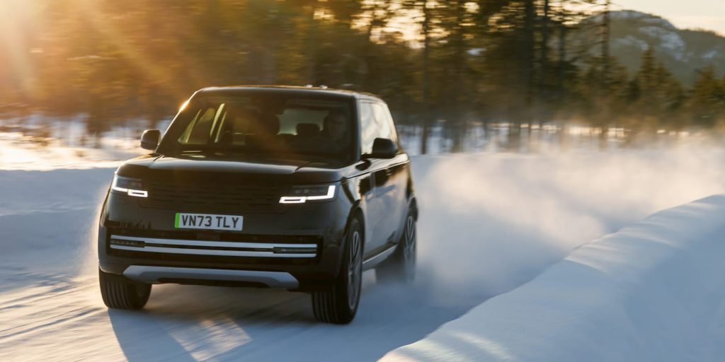 Le premier Range Rover entièrement électrique affiche un design impressionnant, mais réserve quelques surprises inattendues. - plare. Range-Rover-first-EV