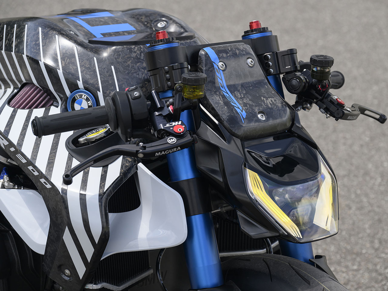 1752714094 80 Decouvrez la R 1300 R de BMW Motorrad Une - plare.