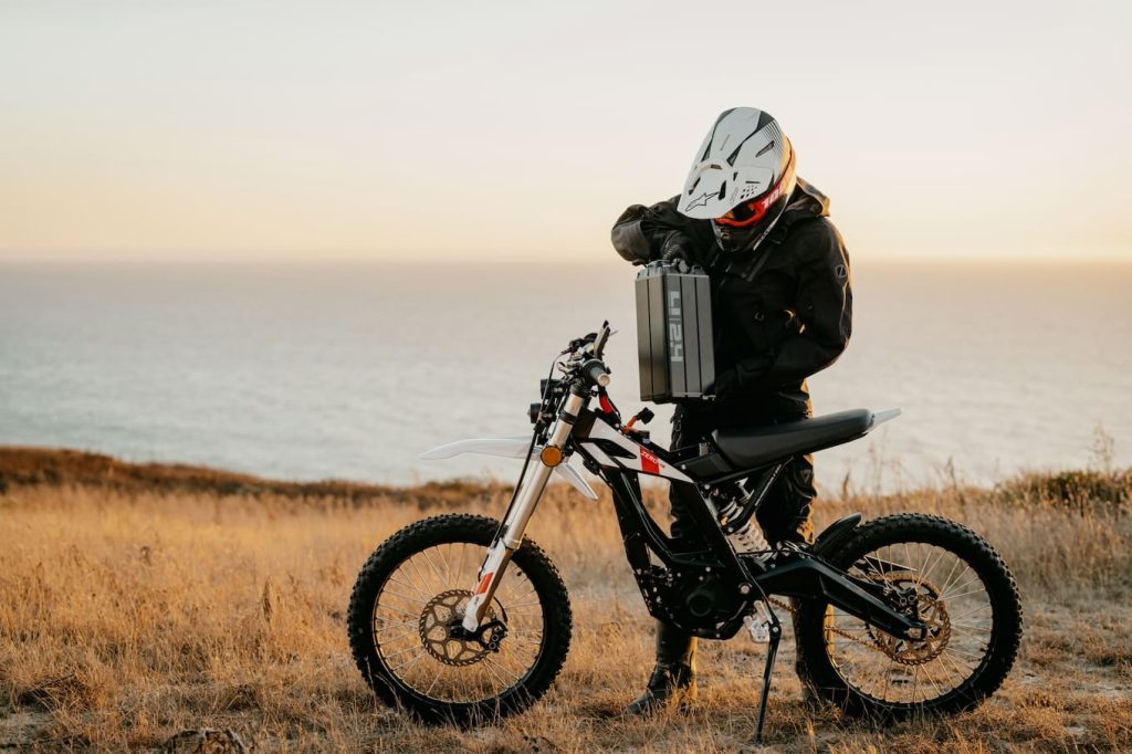 LiveWire et Zero s'affrontent pour proposer des motos électriques abordables - plare. 1752747347 608 LiveWire et Zero saffrontent pour proposer des motos electriques abordables - plare.