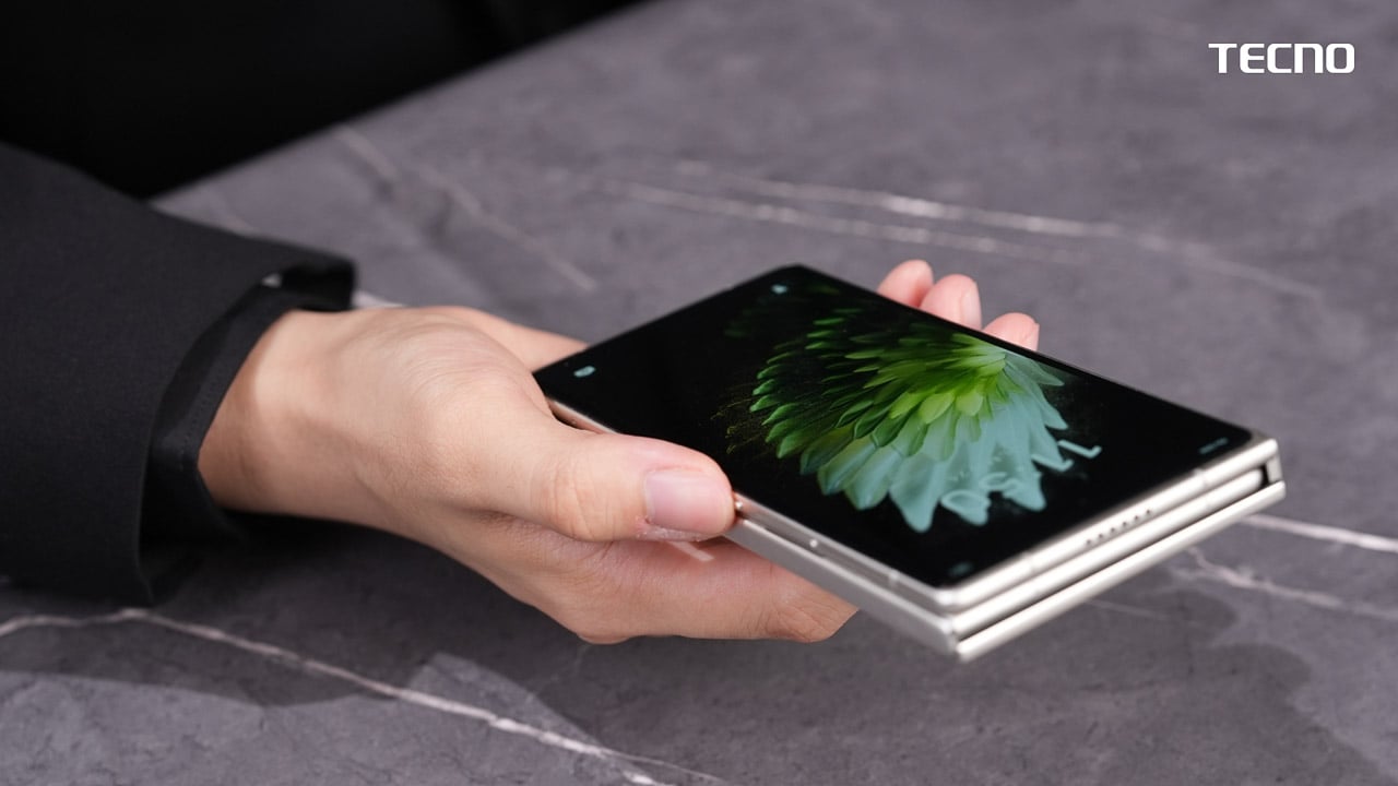 1752755079 710 Decouvrez le TECNO PHANTOM Ultimate G Fold le smartphone - plare.