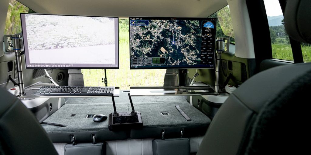 Hyundai-IONIQ-9-EV-drones