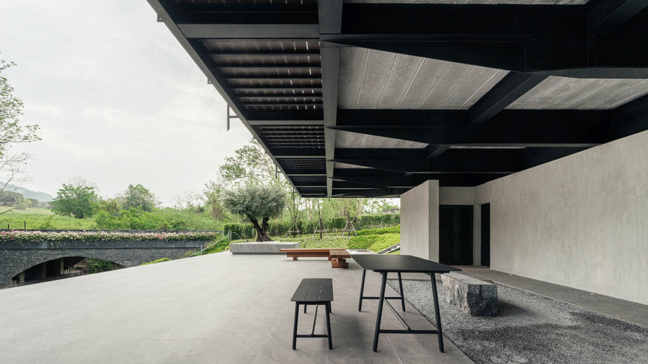 1752860005 384 Decouvrez cette Maison Cour de Detente a Khao Yai Quand - plare.
