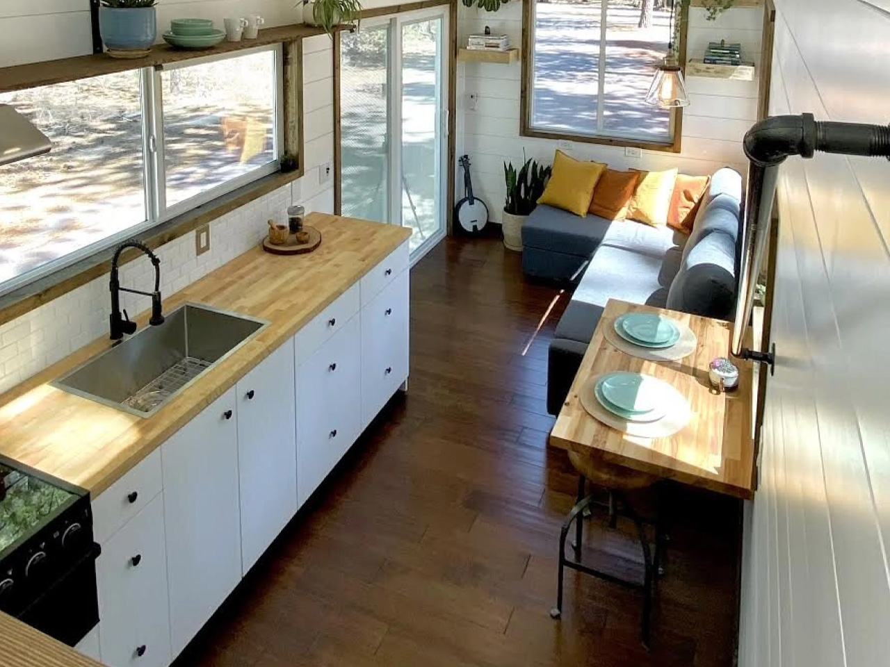 1753141163 589 Decouvrez le Confort Abordable et le Design Moderne dune Tiny - plare.