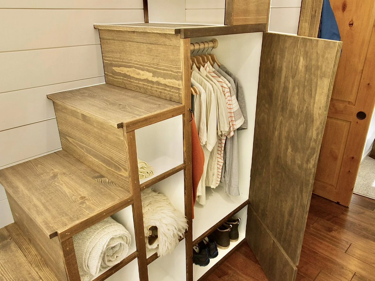 1753141165 668 Decouvrez le Confort Abordable et le Design Moderne dune Tiny - plare.