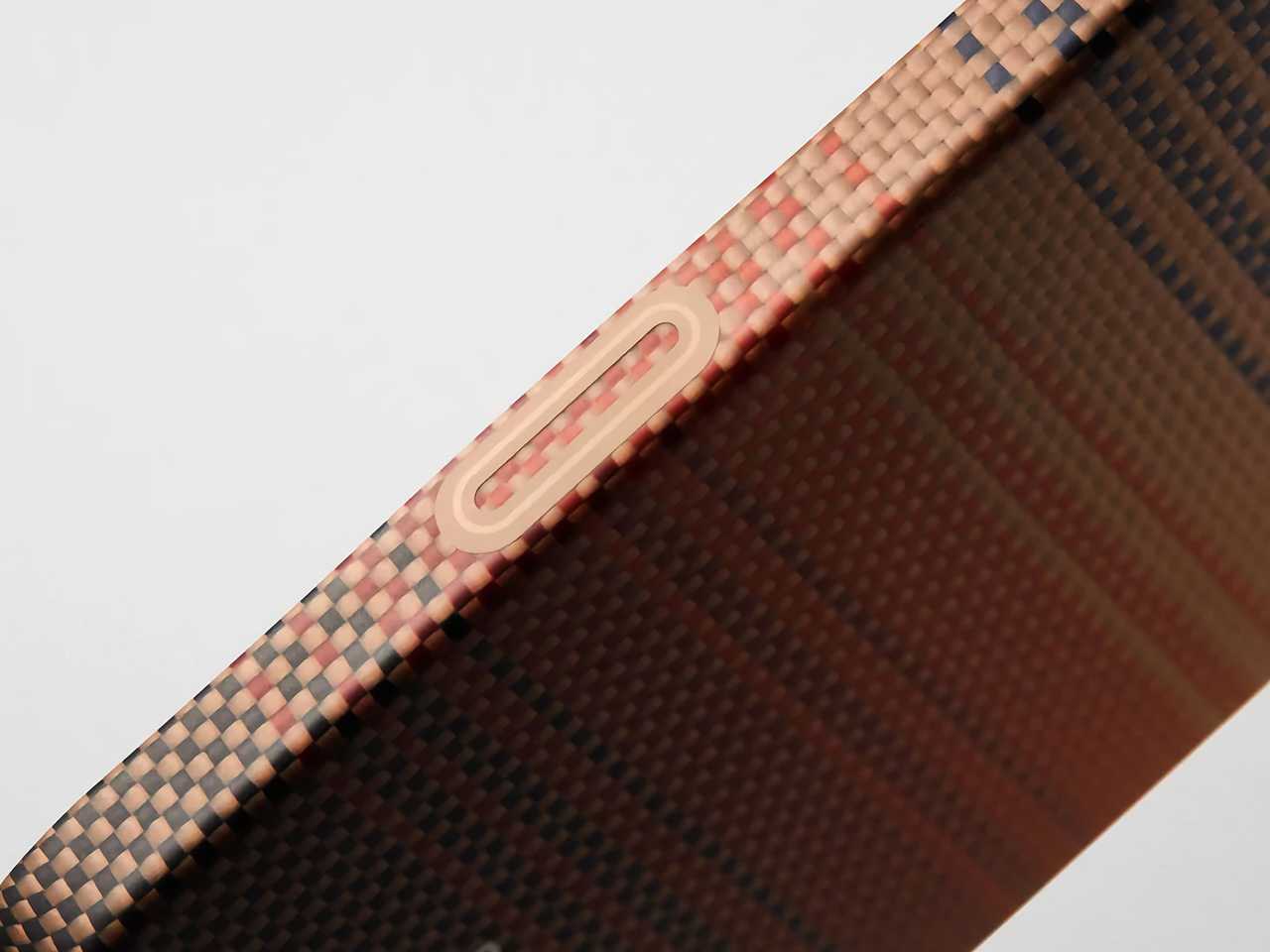 1753321669 116 Decouvrez comment la Collection Sunset de PITAKA revolutionne le design - plare.
