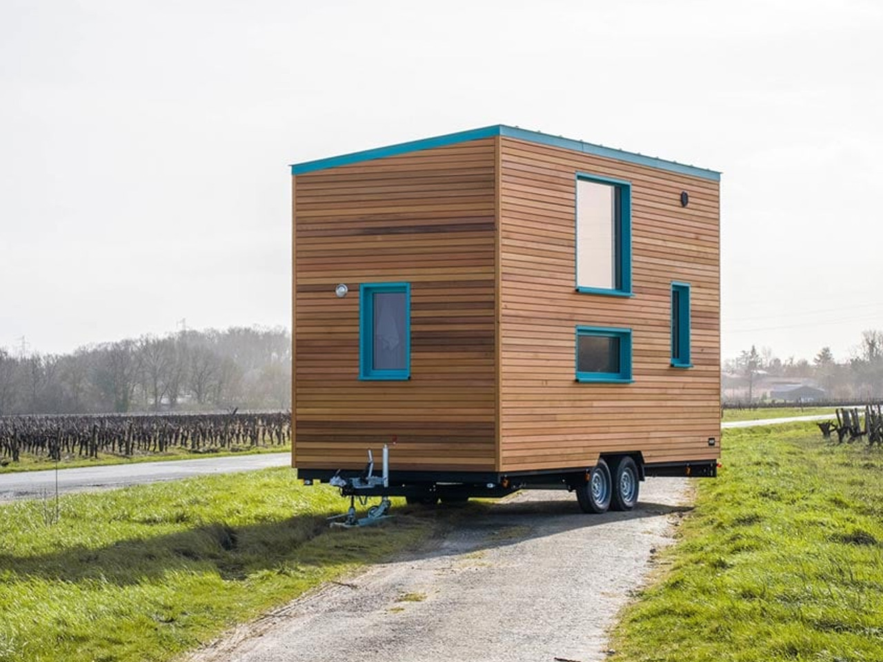 1753716383 437 Decouvrez Ce Tiny Home Turquoise Avec Nook Pour Chiens - plare.