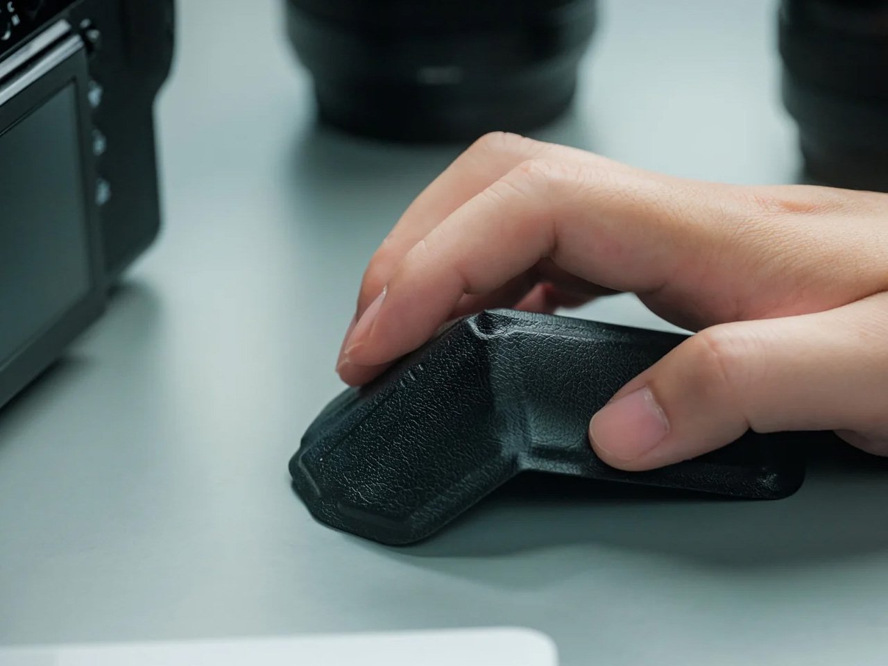 1753790826 753 10 Gadgets Innovants Indispensables pour Parfaire Votre Espace de Teletravail - plare.