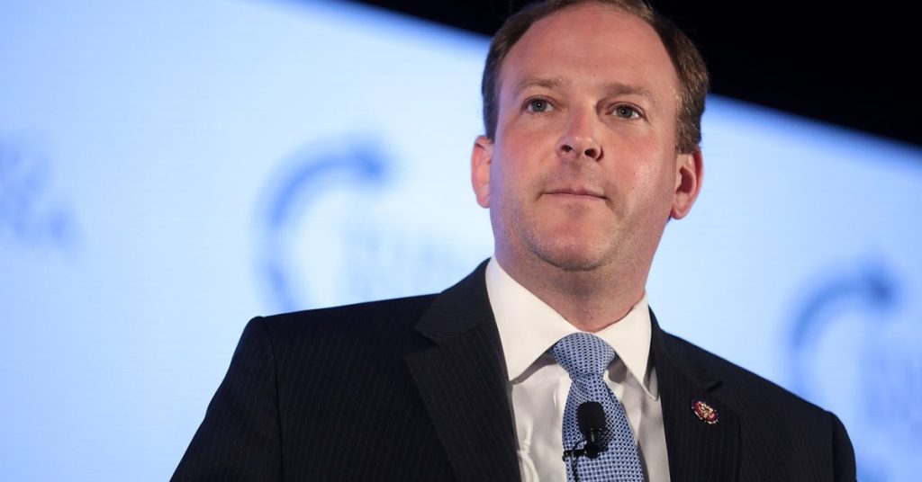 Lee Zeldin, le saboteur en chef de l’epa, annonce un plan controversé pour supprimer la science climatique