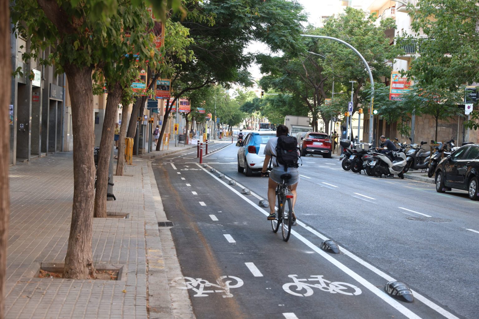Architecture durable et transformation des espaces scolaires face au changement climatique : vers des environnements éducatifs résilients et écologiques.