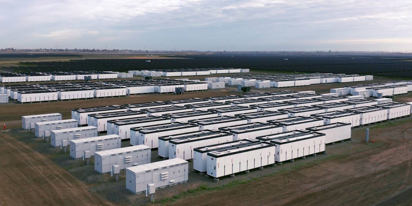 Arizona met en ligne une immense batterie de stockage pour répondre à la demande énergétique accrue - plare. Batterie de stockage en Arizona