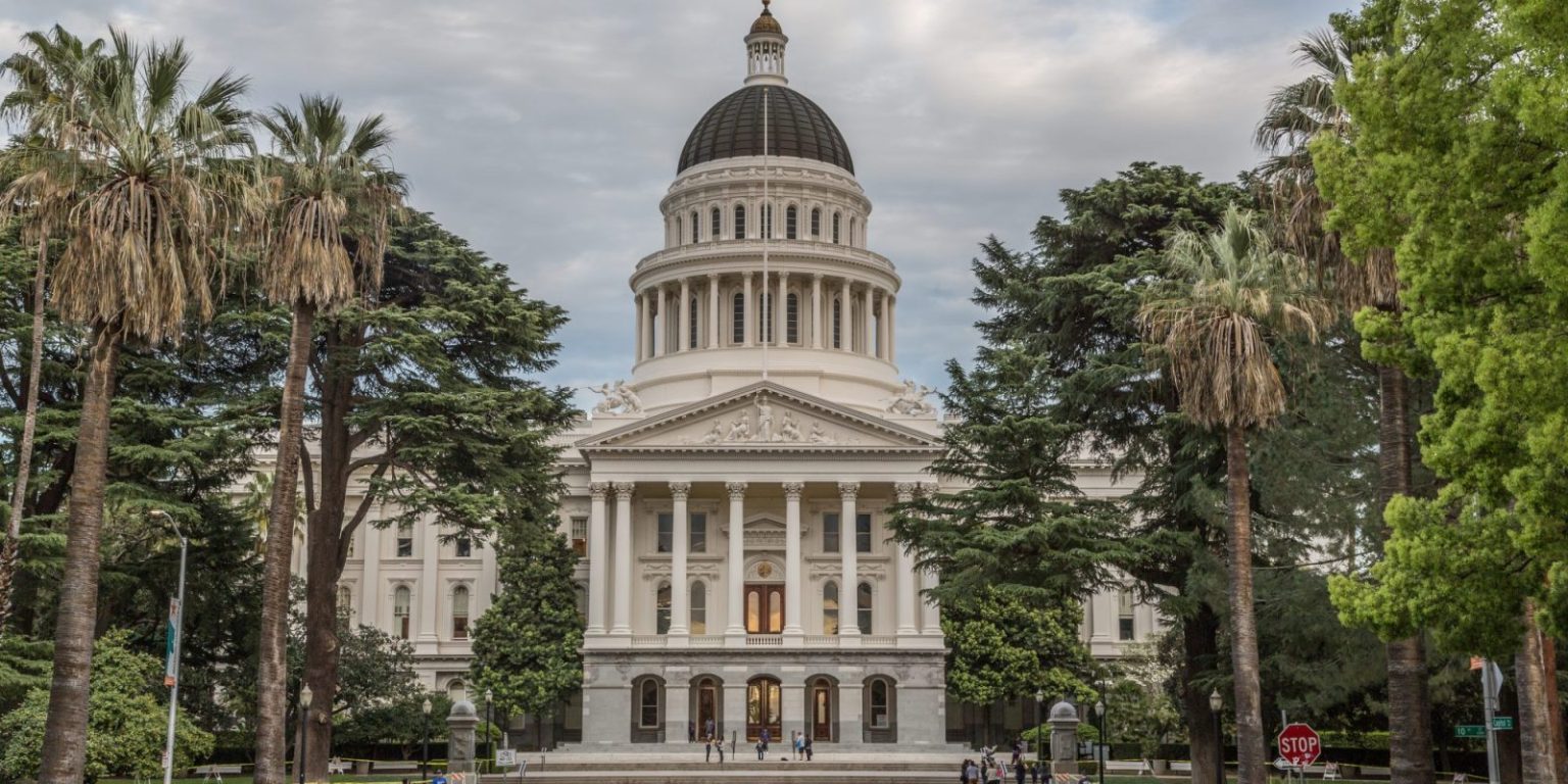 « Le sénat de Californie abandonne une disposition controversée sur les contrats solaires »