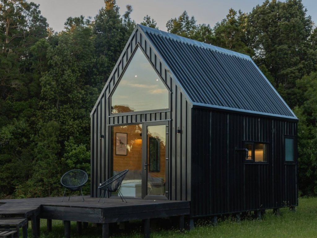 Découvrez la Cabine Minuscule au Cœur de la Nature Chilienne : Votre Évasion de Luxe Minimaliste Idéale !