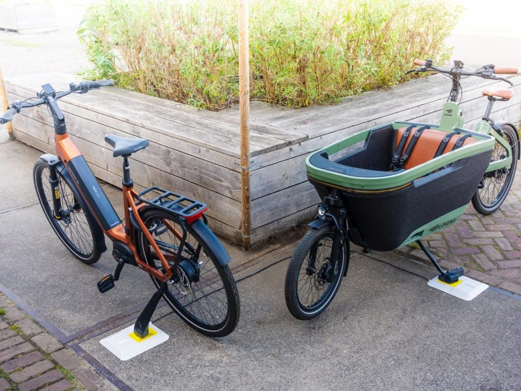 Découvrez le Chargeur Solaire Sans Fil pour Vélo Électrique : L’Innovation Révolutionnaire de la Mobilité !