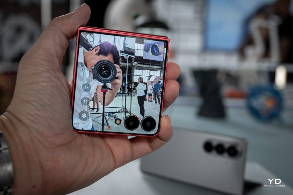 Découvrez le Samsung Galaxy Z Flip7 : Le Téléphone Pliable Qui Change Tout!