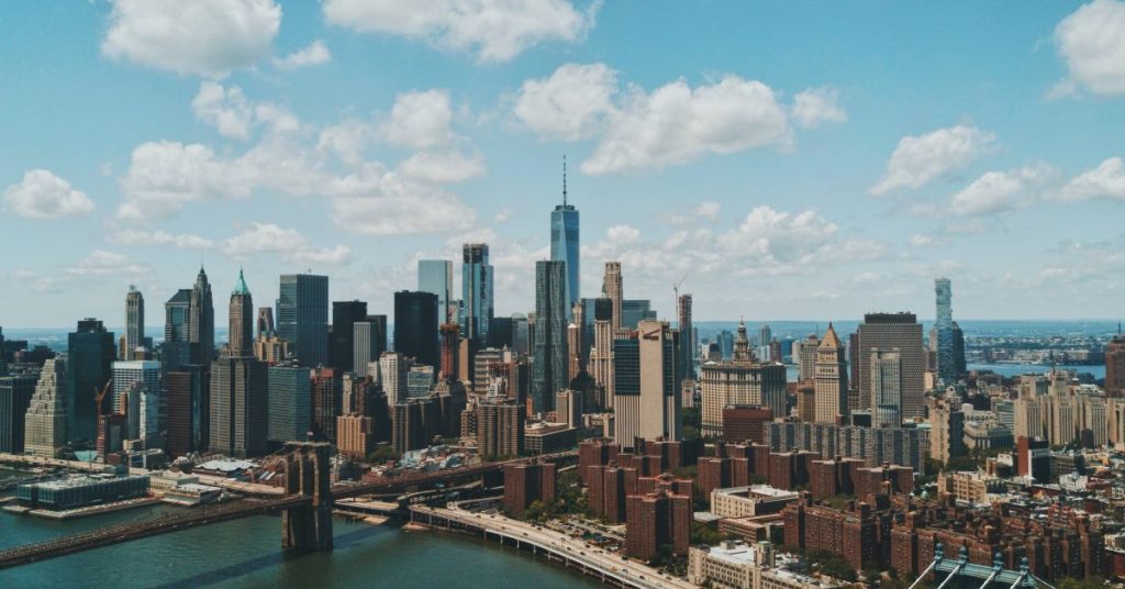 Drones : acteurs essentiels dans la réponse aux urgences et à la criminalité à New York Drones : acteurs essentiels dans la réponse aux urgences et à la criminalité à New York