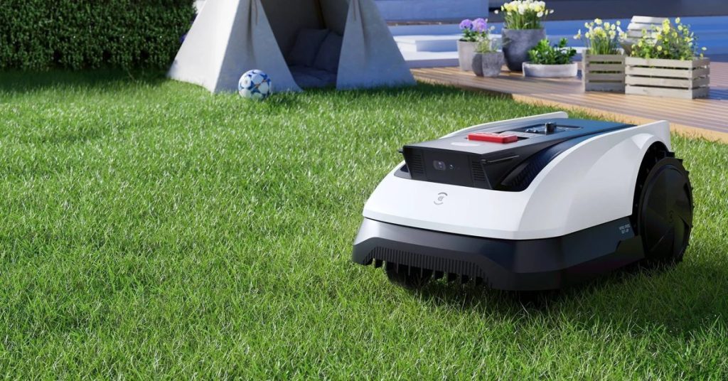 Les tondeuses robot ECOVACS GOAT à partir de 722,50 € offrent une coupe précise et autonome pour votre jardin. Profitez de la technologie avancée de ces tondeuses pour un entretien sans effort.