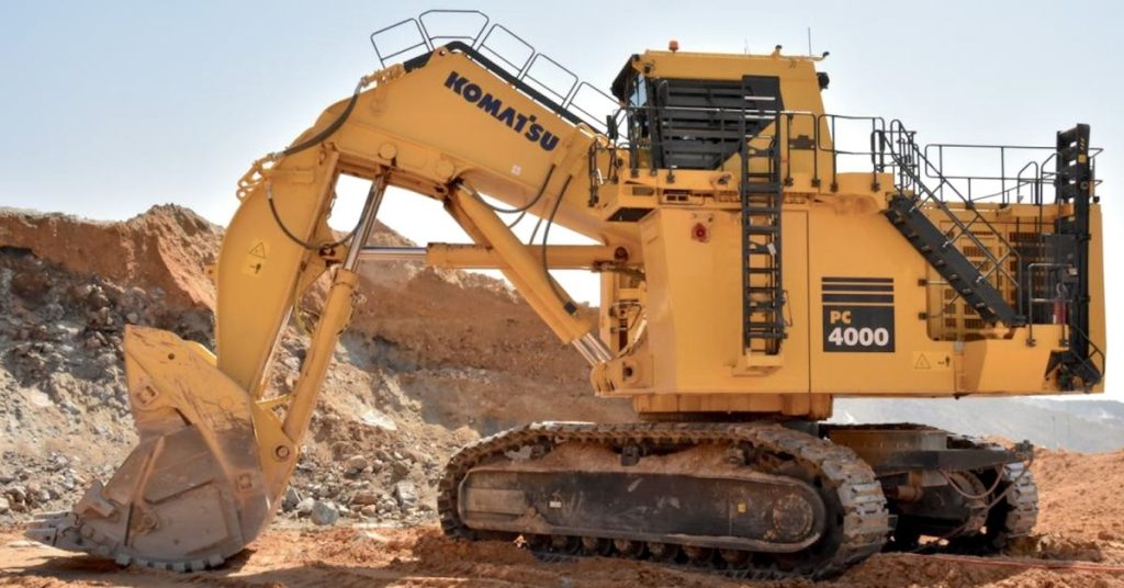Komatsu réalise une vente d’équipements miniers électriques pour 380 millions d’euros