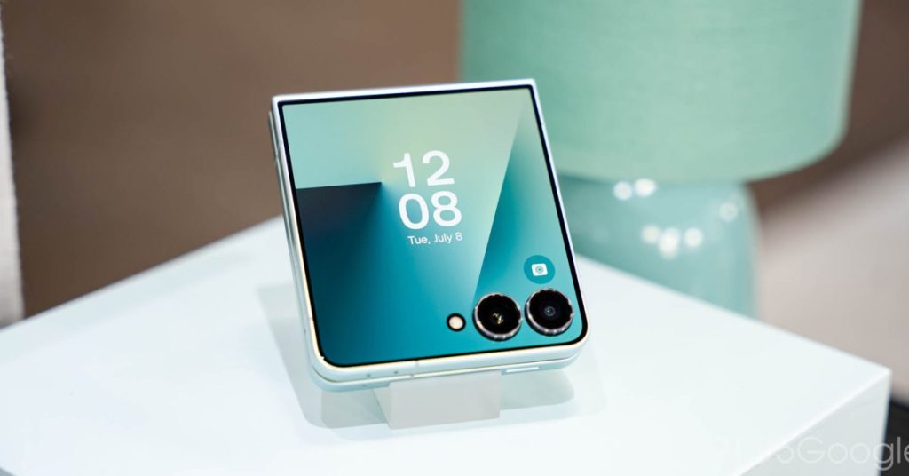 Gemini Live intègre la prise en charge native de l’écran de couverture du Galaxy Z Flip 7 Gemini Live intègre la prise en charge native de l'écran de couverture du Galaxy Z Flip 7