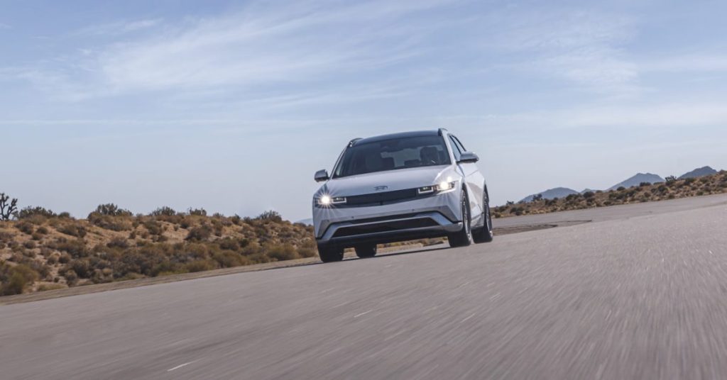 Hyundai s’apprête à dévoiler un nouveau véhicule électrique prometteur : l’IONIQ 2, la révolution de l’électromobilité.