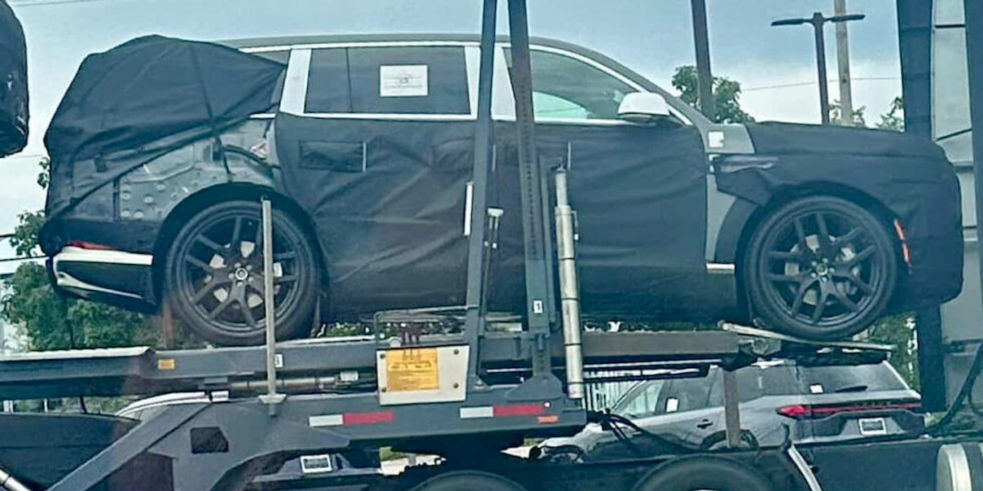 Genesis GV90 avec des Portes de Style « Coach »