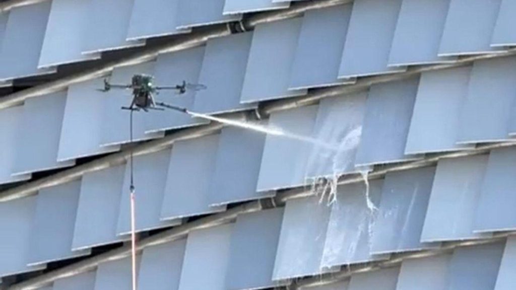 L’intégration innovante des lames céramiques sur la façade du Roig Arena : design et performance au service de l’esthétique.