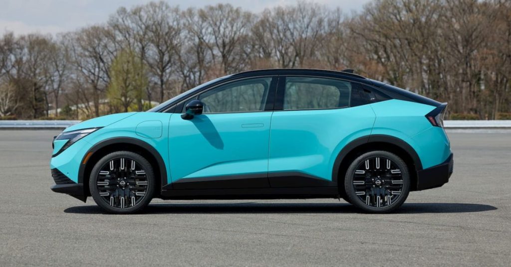 Nissan réduit la production de son nouveau LEAF EV : analyse des enjeux et perspectives du marché électrique