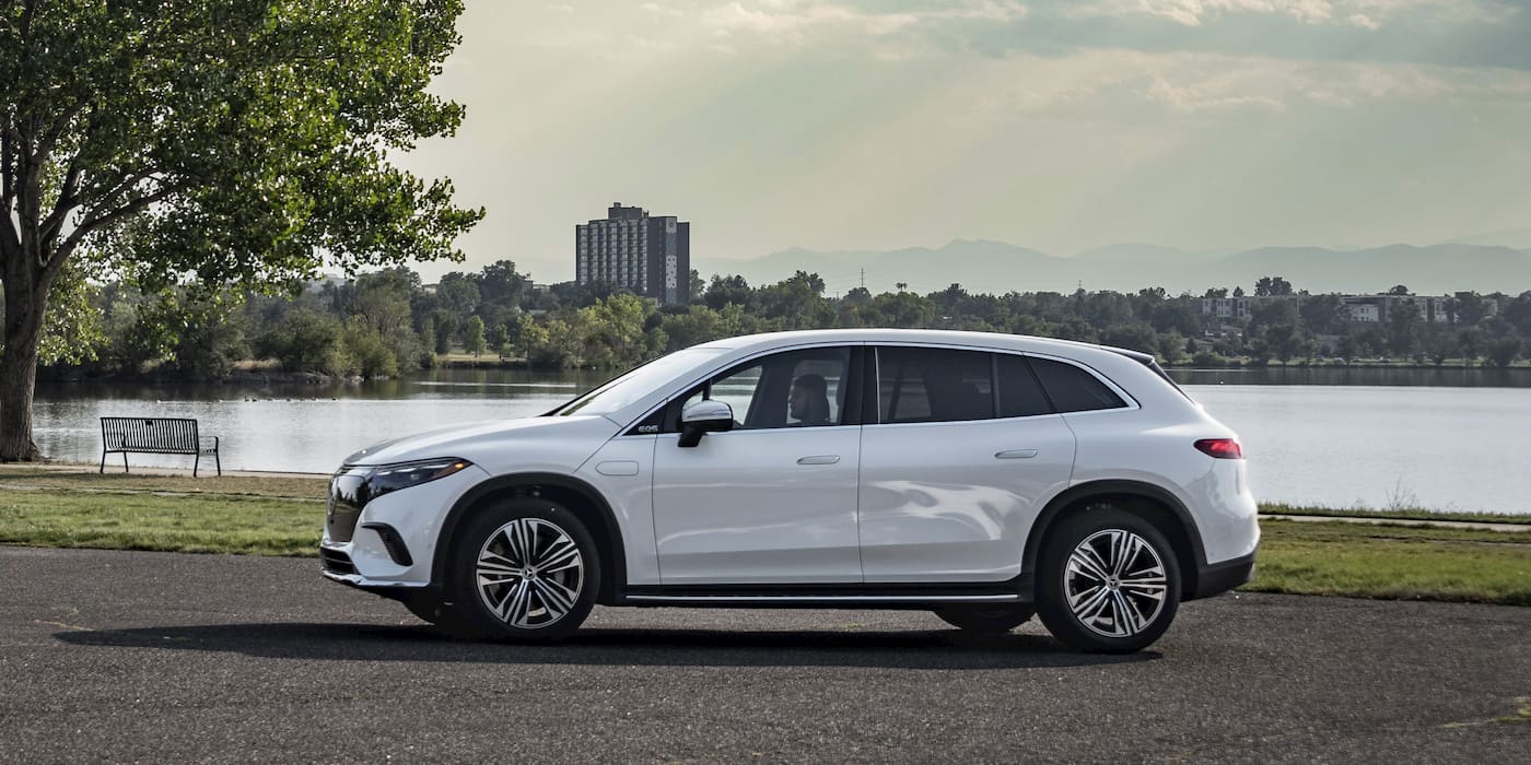 Un autre constructeur automobile réduit les prix de ses véhicules électriques, offrant des remises supérieures à 13 000 €. - plare. automaker-cuts-EV-prices