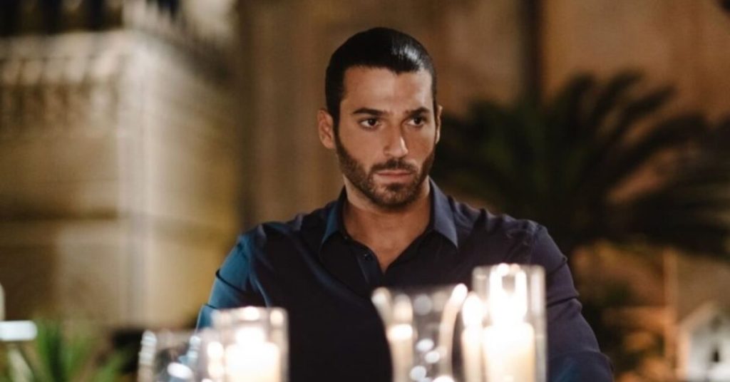 Viola come il mare 3 : Can Yaman remplacé, voici son nouvel acteur ! Viola come il mare 3: Can Yaman fuori dalla serie - ecco chi lo sostituirà!