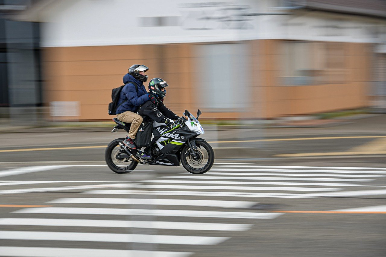 Les 10 des assurances moto à considérer en 2025 - plare. découvrez les meilleures options d'assurances moto pour 2025. protégez votre véhicule avec des couvertures adaptées à vos besoins et bénéficie d'offres compétitives. comparez les tarifs et choisissez la meilleure protection pour votre passion du deux-roues.