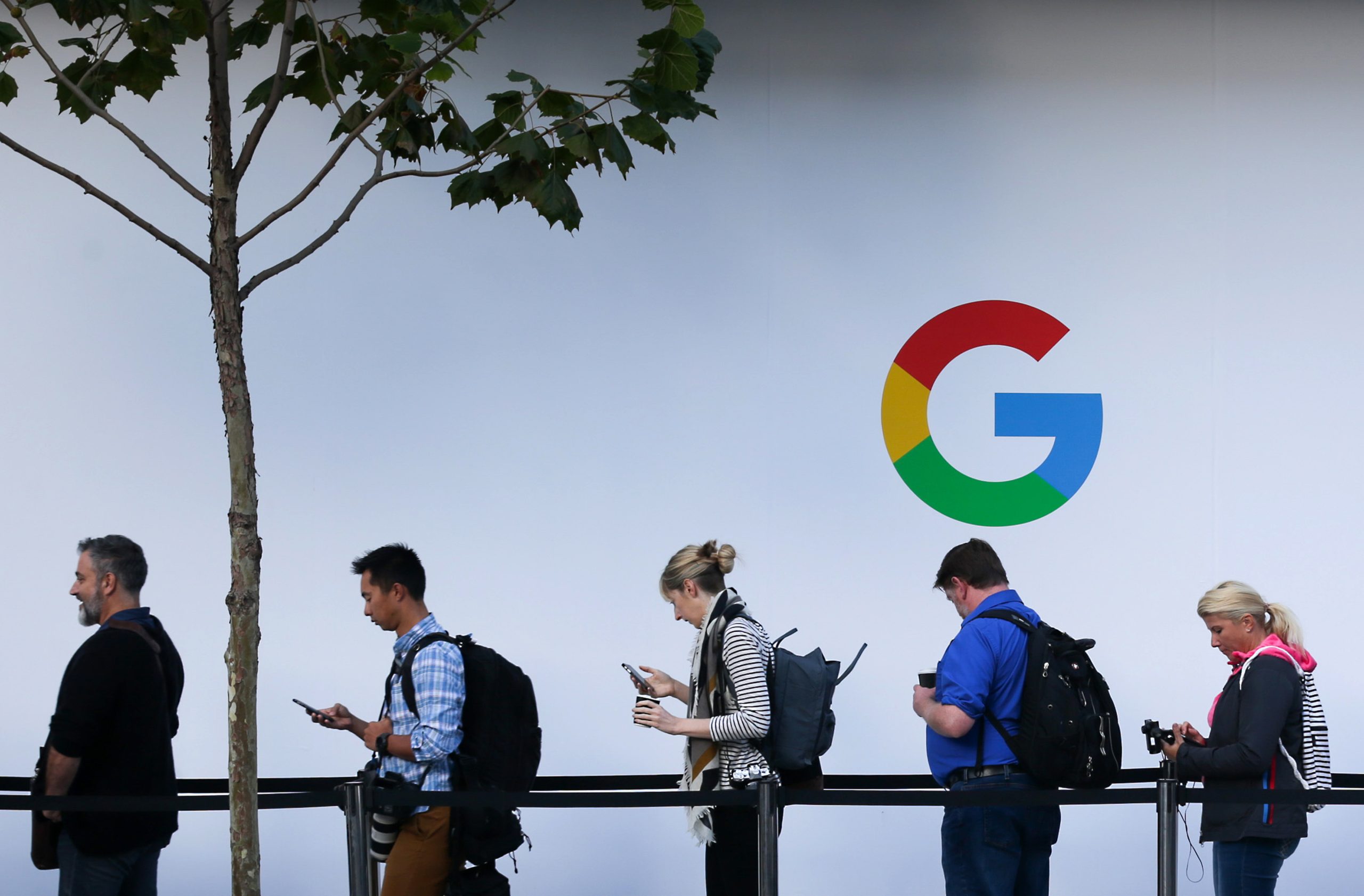 Google enregistre un bénéfice trimestriel de 28,2 milliards de dollars grâce aux avancées de l'IA - plare. découvrez les derniers résultats financiers trimestriels de google, mettant en lumière l'impact de l'intelligence artificielle sur ses performances. explorez les bénéfices générés et les stratégies innovantes adoptées par l'entreprise pour rester à la pointe de la technologie.