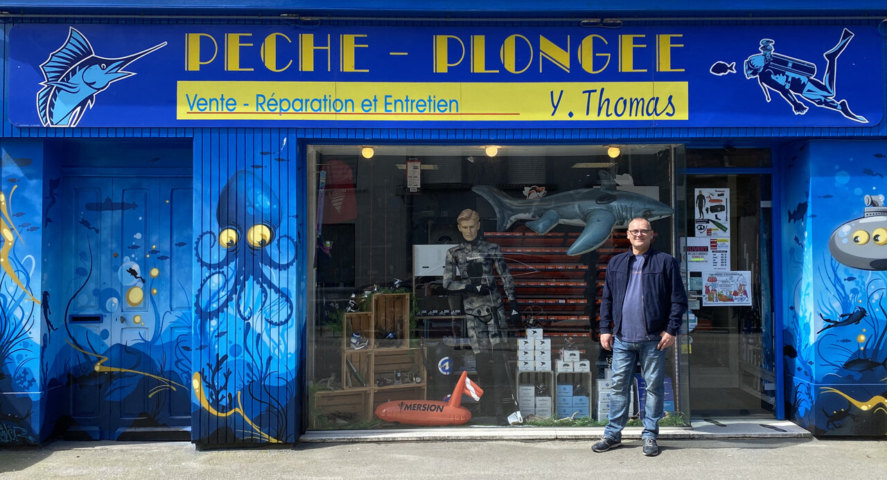 Les 10 boutiques en ligne incontournables pour les passionnĂ©s de plongĂ©e - plare. dĂ©couvrez notre sĂ©lection de boutiques plongĂ©e pour trouver tout le matĂ©riel nĂ©cessaire Ă vos aventures sous-marines. Ă©quipement, vĂȘtements, accessoires et conseils d'experts, tout est rĂ©uni pour les passionnĂ©s de plongĂ©e. explorez les meilleures offres et plongez en toute sĂ©curitĂ© !