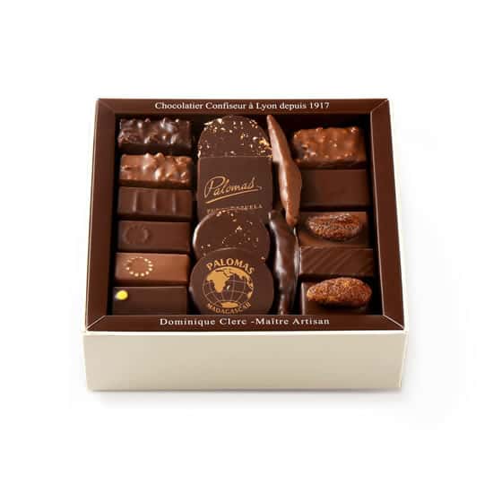 Les 10 chocolatiers en ligne incontournables - plare. découvrez les meilleurs chocolatiers en ligne pour savourer des délices chocolatés artisanaux. commandez facilement des créations uniques, des pralines raffinées et des assortiments gourmands livrés directement chez vous.