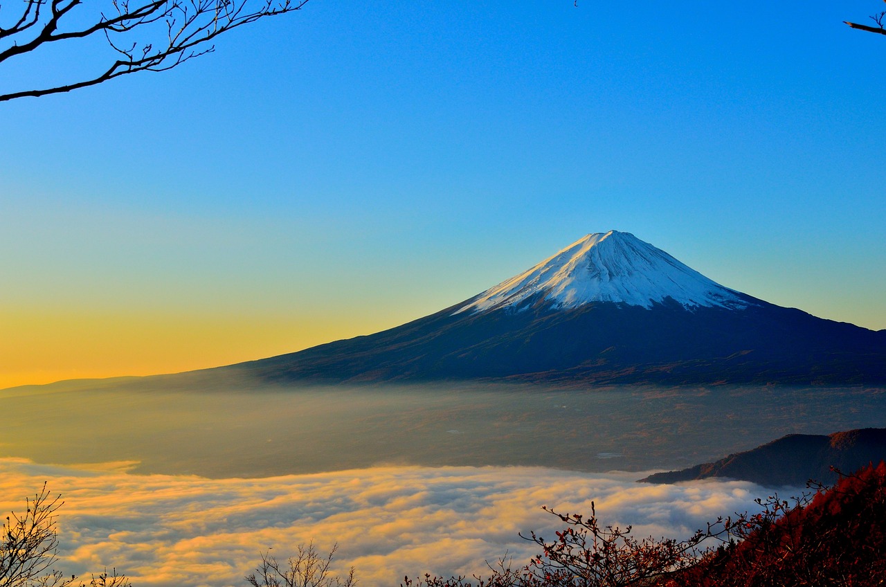 Les 10 des destinations incontournables à découvrir au Japon en 2025 - plare. découvrez les meilleures destinations au japon pour 2025 ! explorez des lieux emblématiques, des traditions fascinantes et des expériences inoubliables, que vous soyez passionné de culture, de gastronomie ou de nature. préparez votre voyage et plongez au cœur du pays du soleil-levant.
