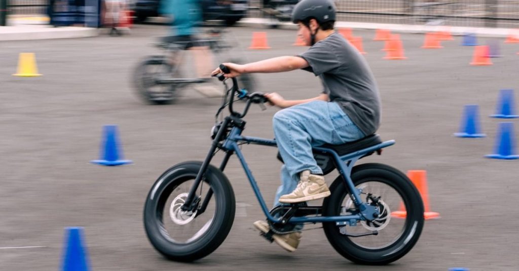 Nouvelle réglementation sur les vélos électriques : un test de licence pour les enfants d’âge scolaire