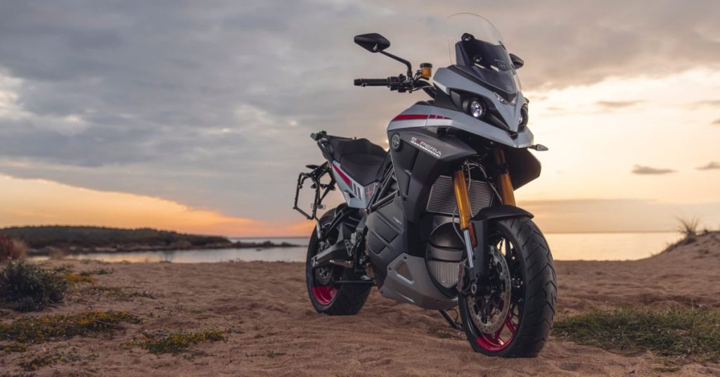 Energica renoue avec le succès après sa faillite et relance ses motos électriques innovantes