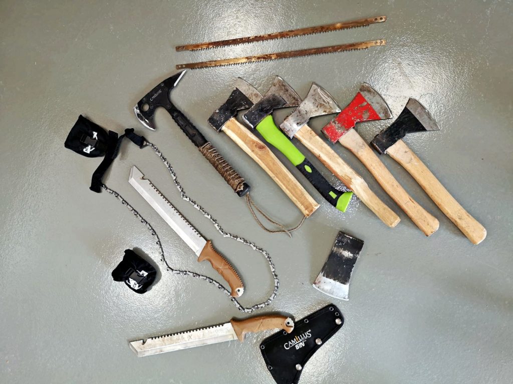 Les 10 indispensables pour votre équipement de survie - plare. découvrez notre large gamme d'équipements de survie, conçus pour vous accompagner dans toutes vos aventures en pleine nature. préparez-vous aux imprévus avec des outils fiables et durables, garantissant votre sécurité et votre confort en situation de survie.