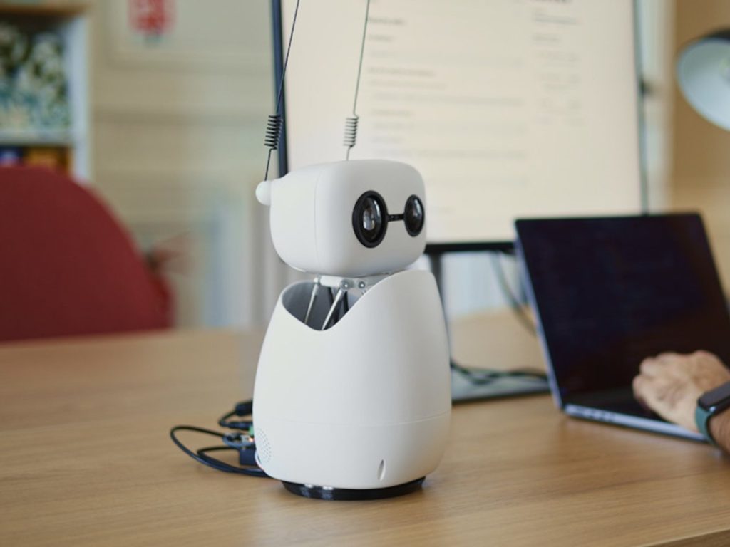 Découvrez Reachy Mini : Le Robot Open-Source qui Met l’IA à Portée de Main sur Votre Bureau !