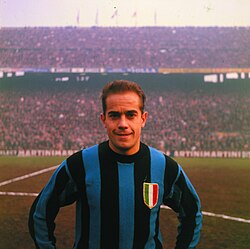 Les 10 légendes emblématiques de l'histoire de l'inter milan - plare. découvrez l'univers fascinant des légendes de l'inter milan, ces joueurs emblématiques qui ont marqué l'histoire du football. plongez dans leurs exploits, anecdotes et contributions inoubliables à l'un des clubs les plus prestigieux d'italie.