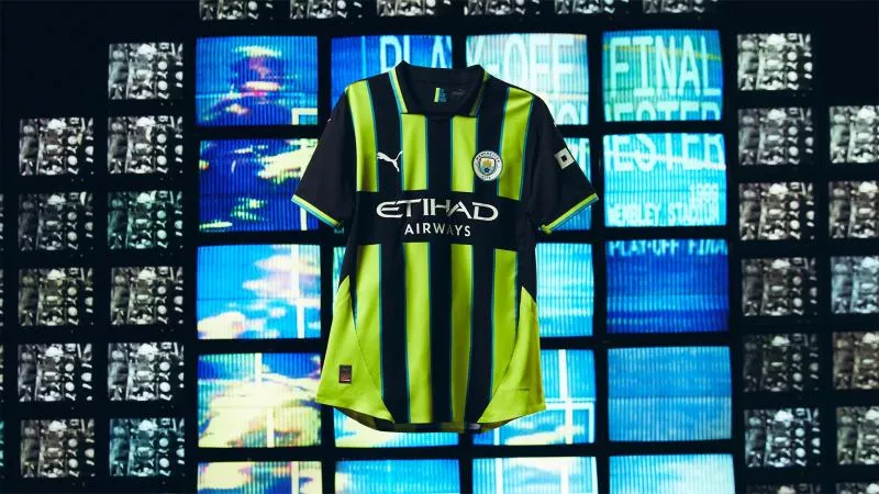 Les 10 légendes qui ont marqué l'histoire de Manchester City - plare. découvrez les légendes de manchester city, des joueurs emblématiques qui ont marqué l'histoire du club par leurs performances exceptionnelles et leur passion sur le terrain. plongez dans l'héritage de ces stars qui ont contribué à faire de city une grande équipe du football mondial.
