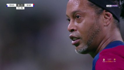 Les 10 légendes qui ont marqué l'histoire du Real Madrid - plare. découvrez les légendes du real madrid, ces joueurs emblématiques qui ont marqué l'histoire du club. plongez dans les récits inspirants de héros du football qui ont fait briller le maillot blanc sur les plus grandes scènes du monde.