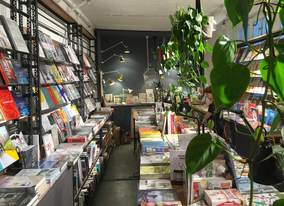 Les 10 librairies en ligne incontournables - plare. découvrez notre sélection des meilleures librairies en ligne pour acheter vos livres préférés. profitez de vastes catalogues, de promotions exclusives et de services de livraison rapide, le tout à portée de clic !