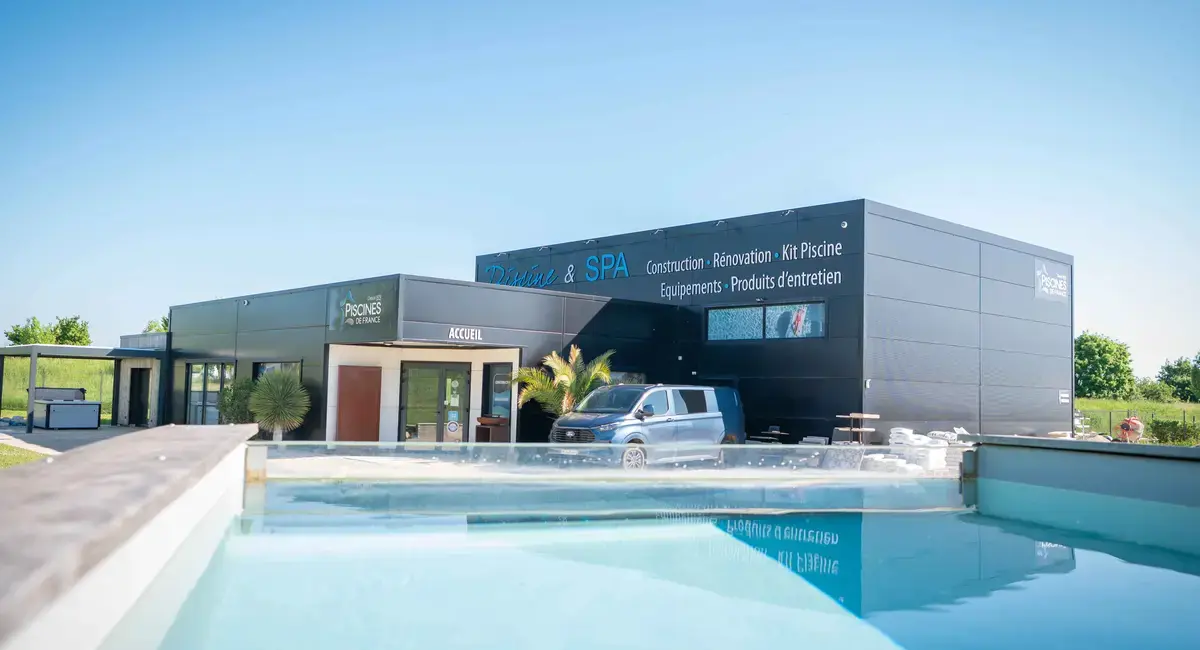 découvrez notre sélection de magasins spécialisés dans l'entretien de piscine. faites le choix des meilleurs produits et services pour maintenir votre piscine propre et agréable tout au long de l'été.