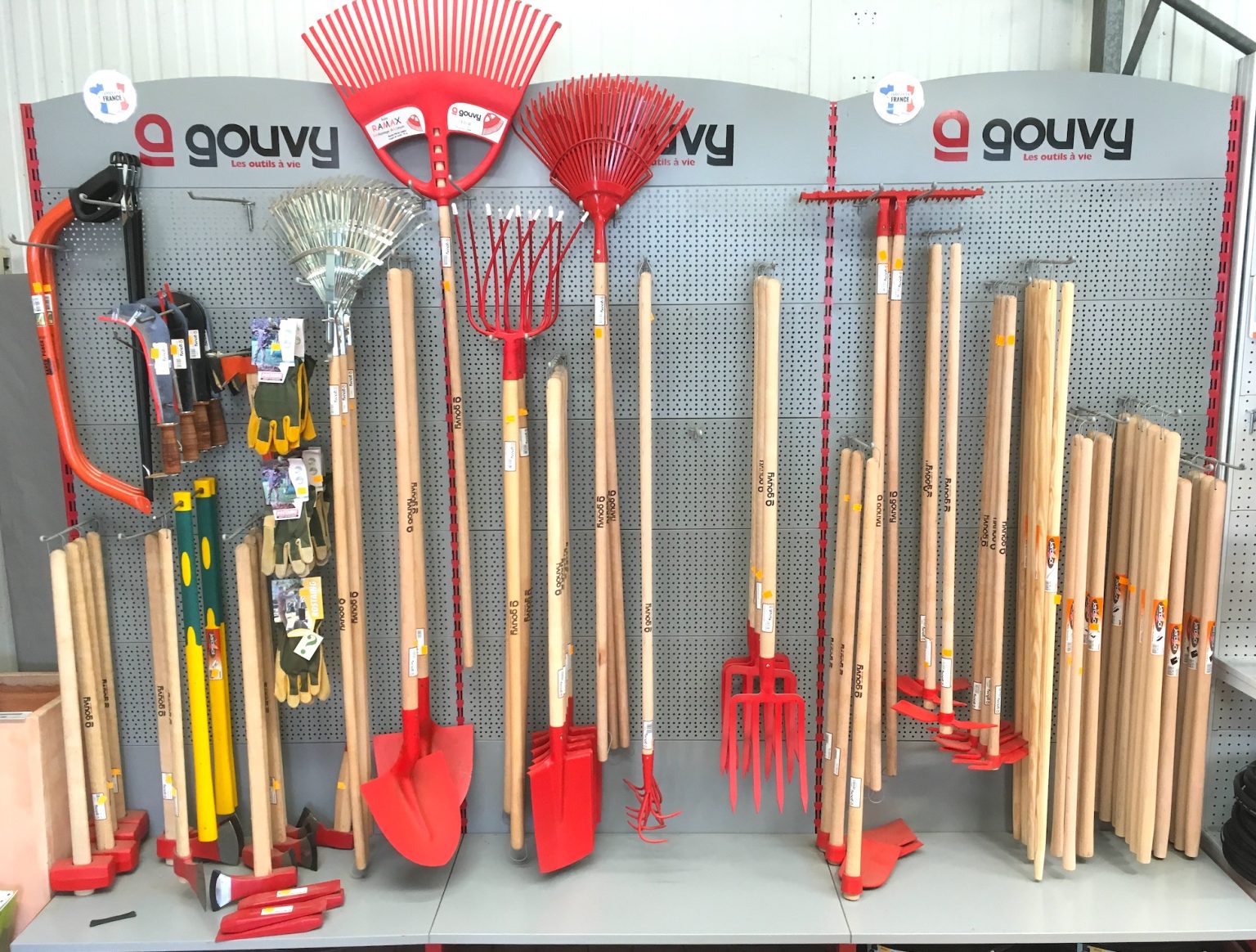 Les 10  marques incontournables d’outils de jardin découvrez notre sélection de marques d'outils de jardin de haute qualité pour tous vos projets de jardinage. que vous soyez un amateur ou un professionnel, trouvez les outils adaptés à vos besoins et donnez vie à votre jardin grâce à des équipements fiables et innovants.